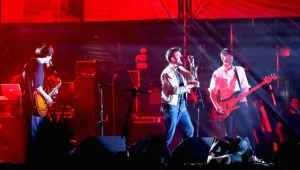Нийл Йънг, Сантана и Blur забиват на 