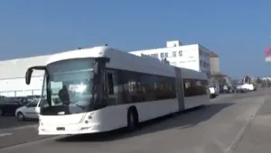 В Женева въвеждат тролейбус без електропроводи – зарежда се от спирките