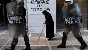 Гърция разби мрежа за трафик на яйцеклетки, действала и в България
