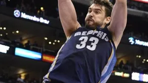 Малкият Гасол изпревари ЛеБрон за най-добър защитник в NBA