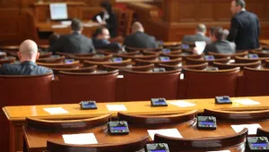 Обратно броене преди вота на недоверие в петък
