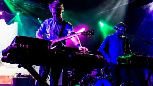 Mount Kimbie и Who Made Who идват през май