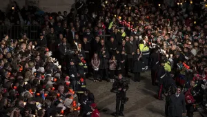 40 000 на „кръстен ход” с папата около Колизеума в Рим