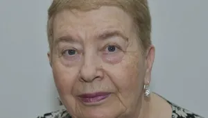 Почина писателката Лада Галина