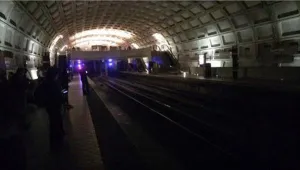 Вашингтон остана на тъмно заради спиране на тока 