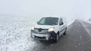 Сняг през април в Разград и Шумен (ВИДЕО)