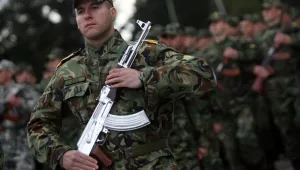 Армията привиква всички млади мъже на отчет
