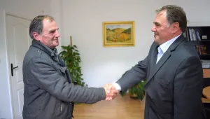 Близнаци кметуват в Смолянско