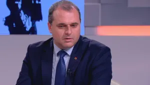 Искрен Веселинов: Бурките са първият предвестник на радикалния ислям 
