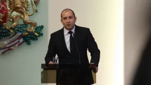Румен Радев призова македонските партии към спокойствие