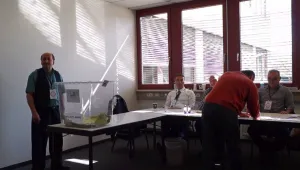 Спокойно и при висока активност протече гласуването на турския референдум в Германия 