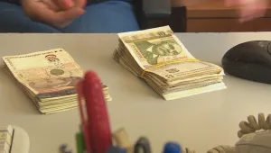 Двама души изгубили големи суми пари, полицията издирва кои са