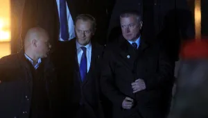 Полската прокуратура разпитва Доналд Туск над осем часа