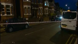 Британската полиция простреля жена при антитерористична акция
