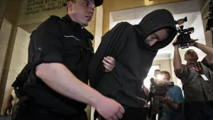 Съдът наложи най-тежката мярка на задържания за ранената полицайка