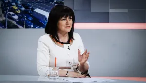 Цвета Караянчева: Машини във всяка секция ще има за редовните избори