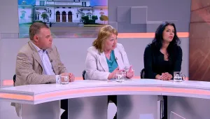 Малко ли работим, или малко ни плащат? 