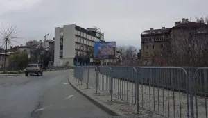Билбордове с  ген. Мутафчийски се появиха в Дупница