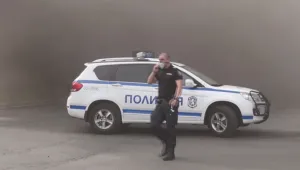 Сериозни щети от големия пожар в магазина за техника в Бургас