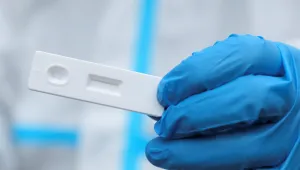 СЗО: Няма гаранция, че излекуваните от COVID-19 имат имунитет