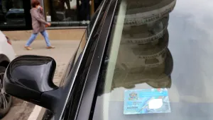 Удължават срока на валидност на стикерите за 