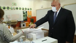Бойко Борисов гласува в Банкя