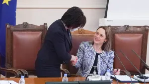 Коя е Ива Митева - новият председател на Народното събрание