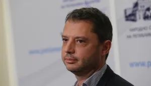 Добрев: Притеснението на Петков и Василев трябва да е как да избегнат затвора