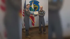 Вижте кой е първият български пилот, обучен да лети на F-16 (СНИМКИ)