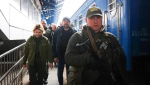 Председателят на Европейския съвет Шарл Мишел на изненадваща визита в Киев