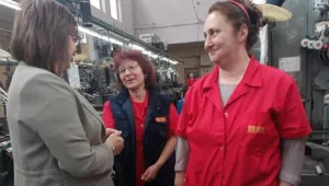 Корнелия Нинова се срещна с работници от текстилната индустрия
