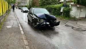 Поредица от ПТП-та в дъждовната сряда: Мъж се вряза в детска градина в София