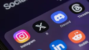 Белгия осъди „Екс“ за разпространение на порнографско съдържание