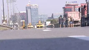 Автомобил се обърна на Цариградско 