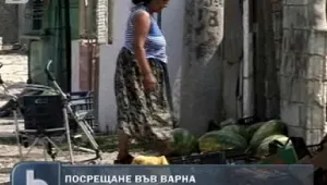 Посрещнаха ромите, върнати от Франция