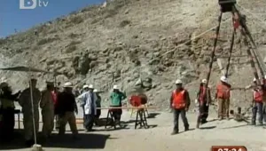Операцията по спасяването на чилийските миньори напредва