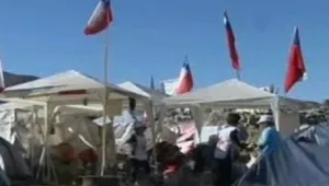 Затрупаните чилийски миньори излизат до дни 