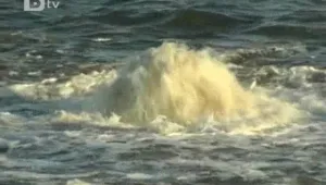 Отходните води на три курорта се изливат в морето край Ахелой
