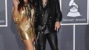 Slash се развежда