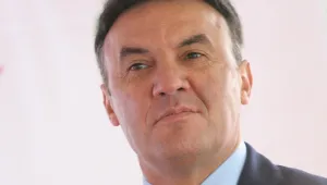 Михайлов: Търсим треньор, мачът с Уелс е близо