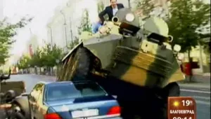 Кметът на Вилнюс бори наглите шофьори с танк