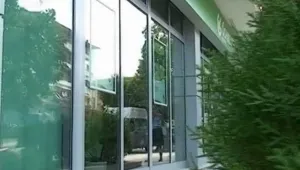 Мъж опита да обере банка в Царево със самурайски меч
