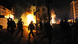 Трима загинали при безредиците в Бирмингам 