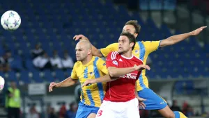 Генков игра едно полувреме при загуба на Висла