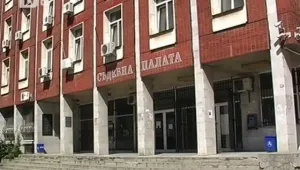 Оставиха в ареста 40-годишен педофил от Плевен 