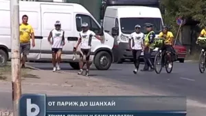 Трима японци на бегом от Париж до Шанхай