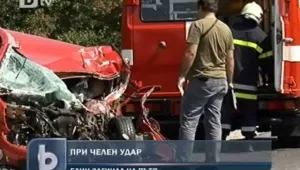 Шофьор загина при челен удар с камион