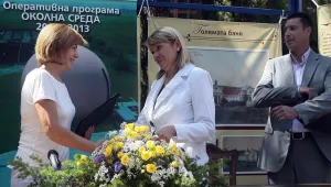 Фандъкова: Нона Караджова раздава пари като Дядо Коледа