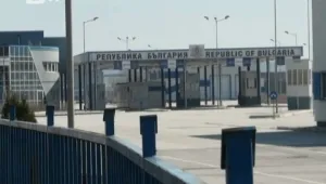 Опашки и задръствания по границата с Турция