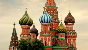 Русия забранява на транссексуални да шофират